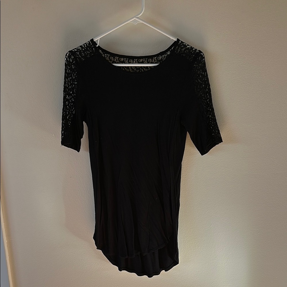 Chic Black Lace Sleeve Top